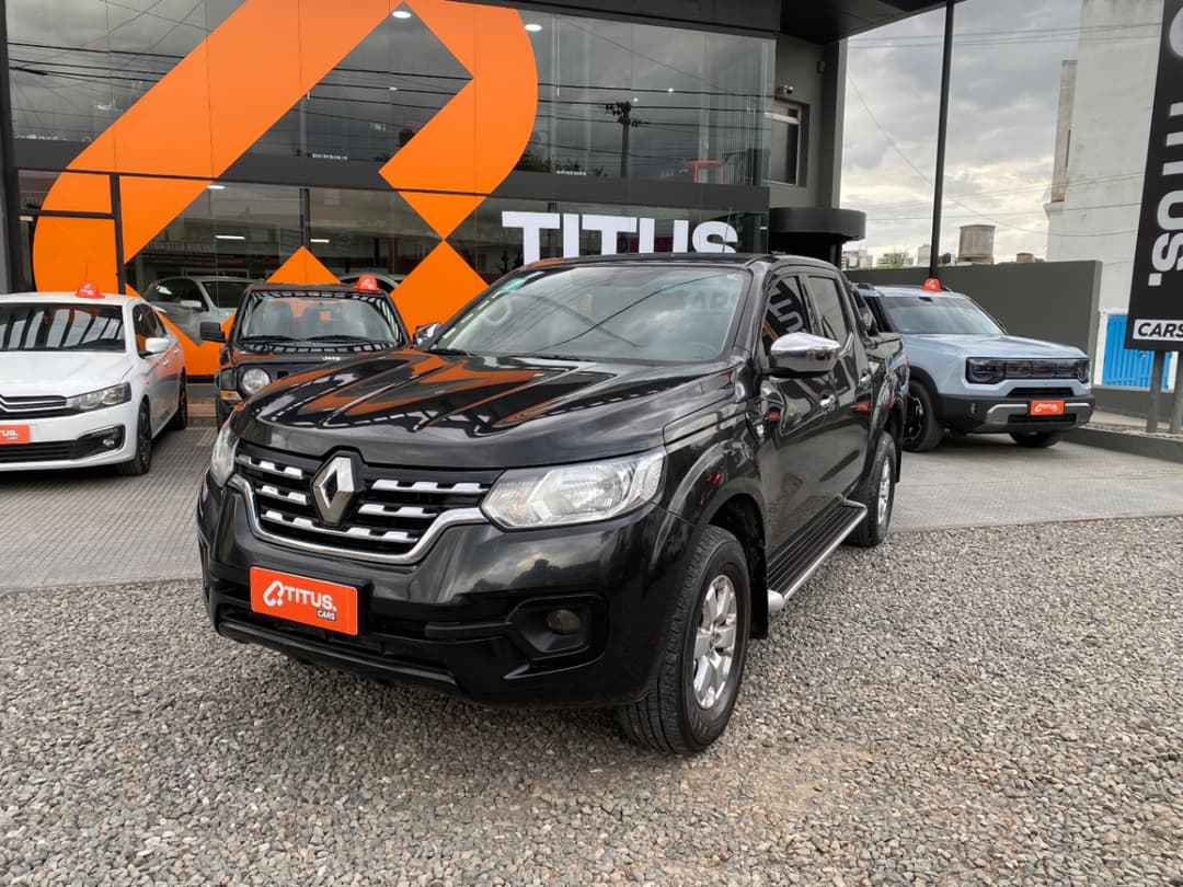 RENAULT ALASKAN INTENS 4X2 MT